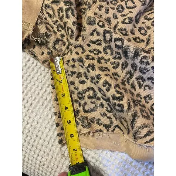 Free People We The Free Dog Town Cheetah Print High Waisted Boho Shorts Size 30 - Picture 7 of 14